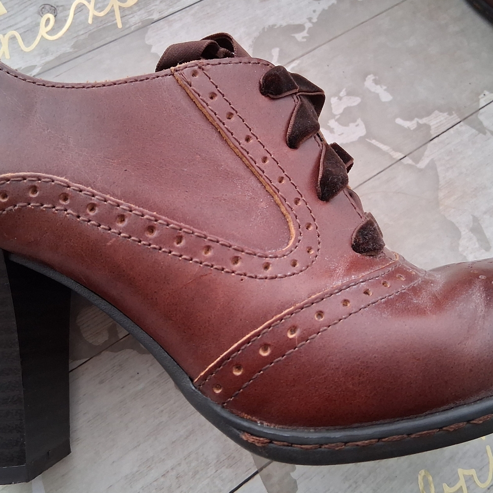 Boc Born Zandi Leather Brown Oxford Ankle Boot Heel